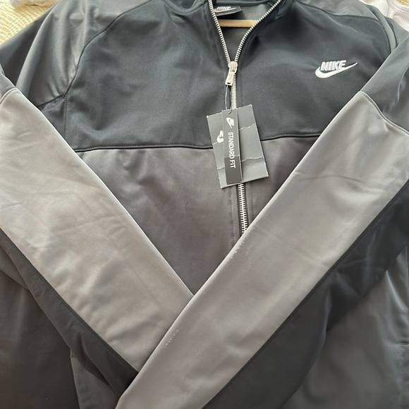 Men’s Nike track jacket Size XL Tall - Picture 3 of 6